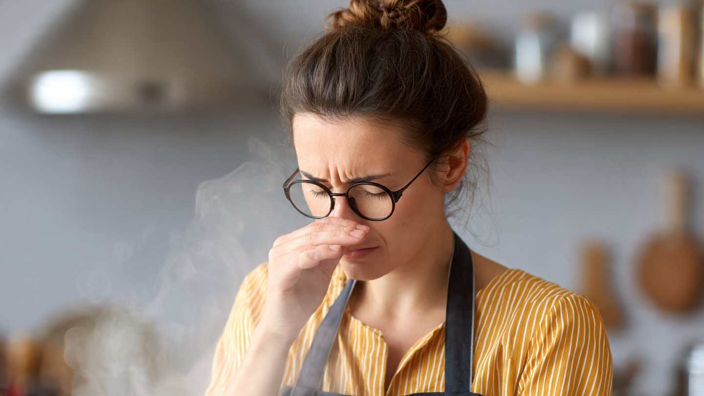 Understanding Why Your Kitchen Smells Fresh for Only a Short Time